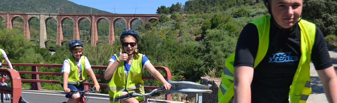 Cycling along a reservoir with a stunning scenery